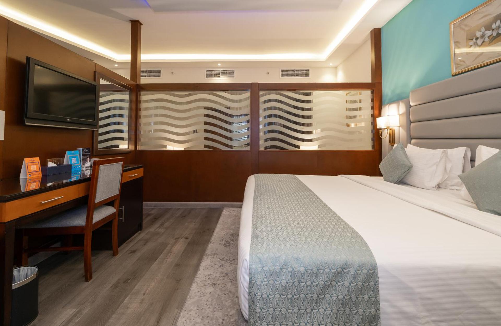 Howard Johnson Bur Dubai - Photo 23