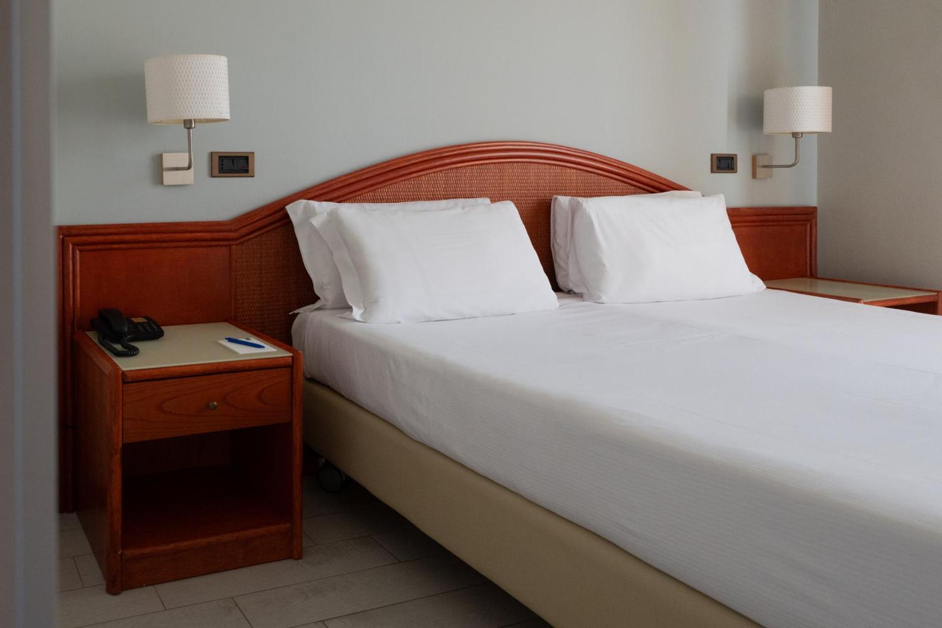 Hotel Riva Del Sole - Photo 7