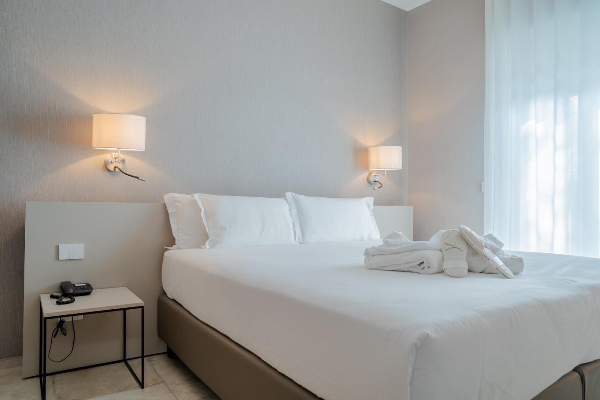 Hotel Riva Del Sole - Photo 17