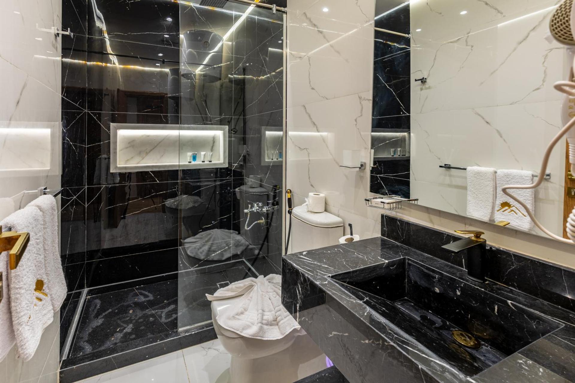 Pyramids sunrise inn - Photo 150