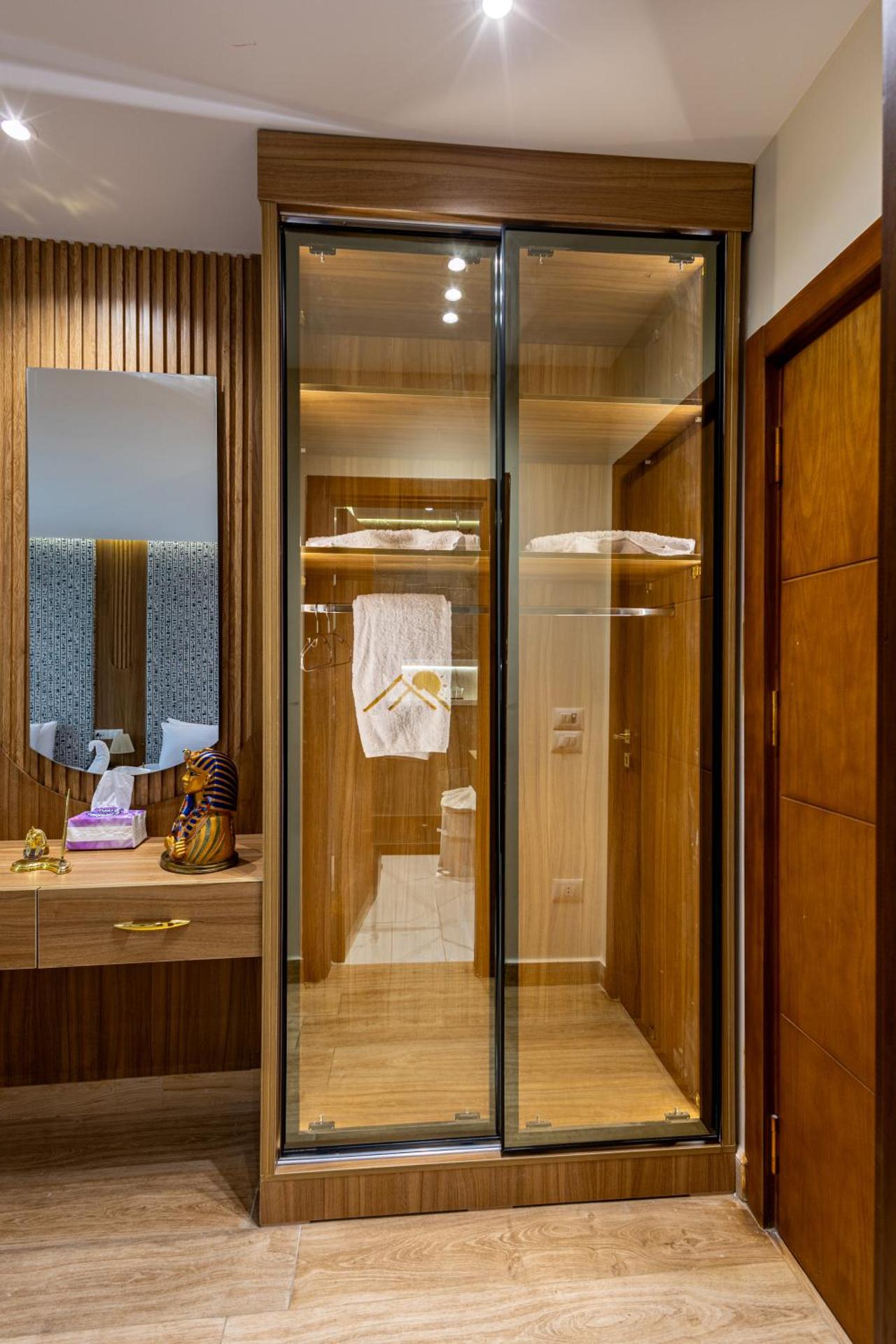 Pyramids sunrise inn - Photo 67