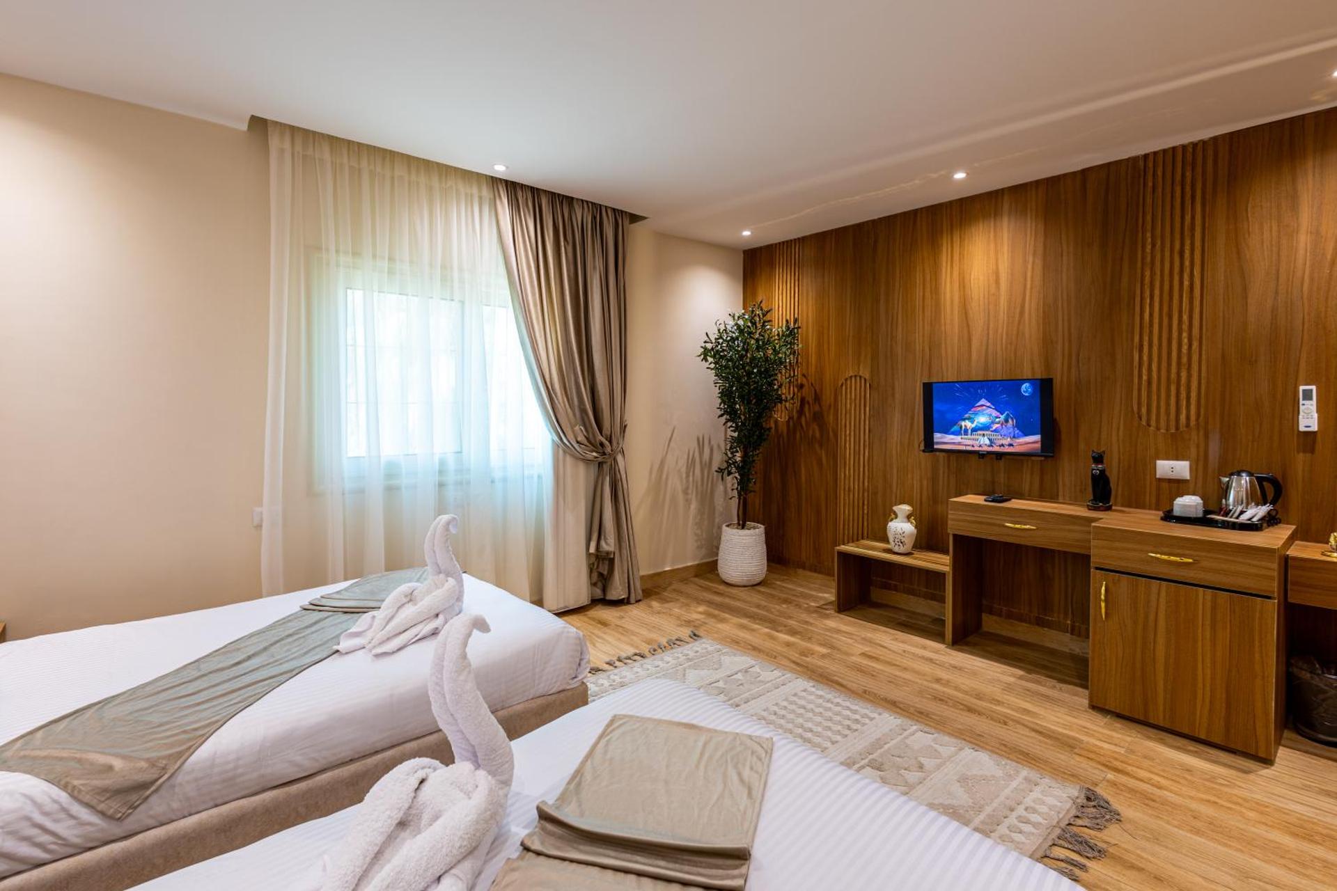 Pyramids sunrise inn - Photo 73