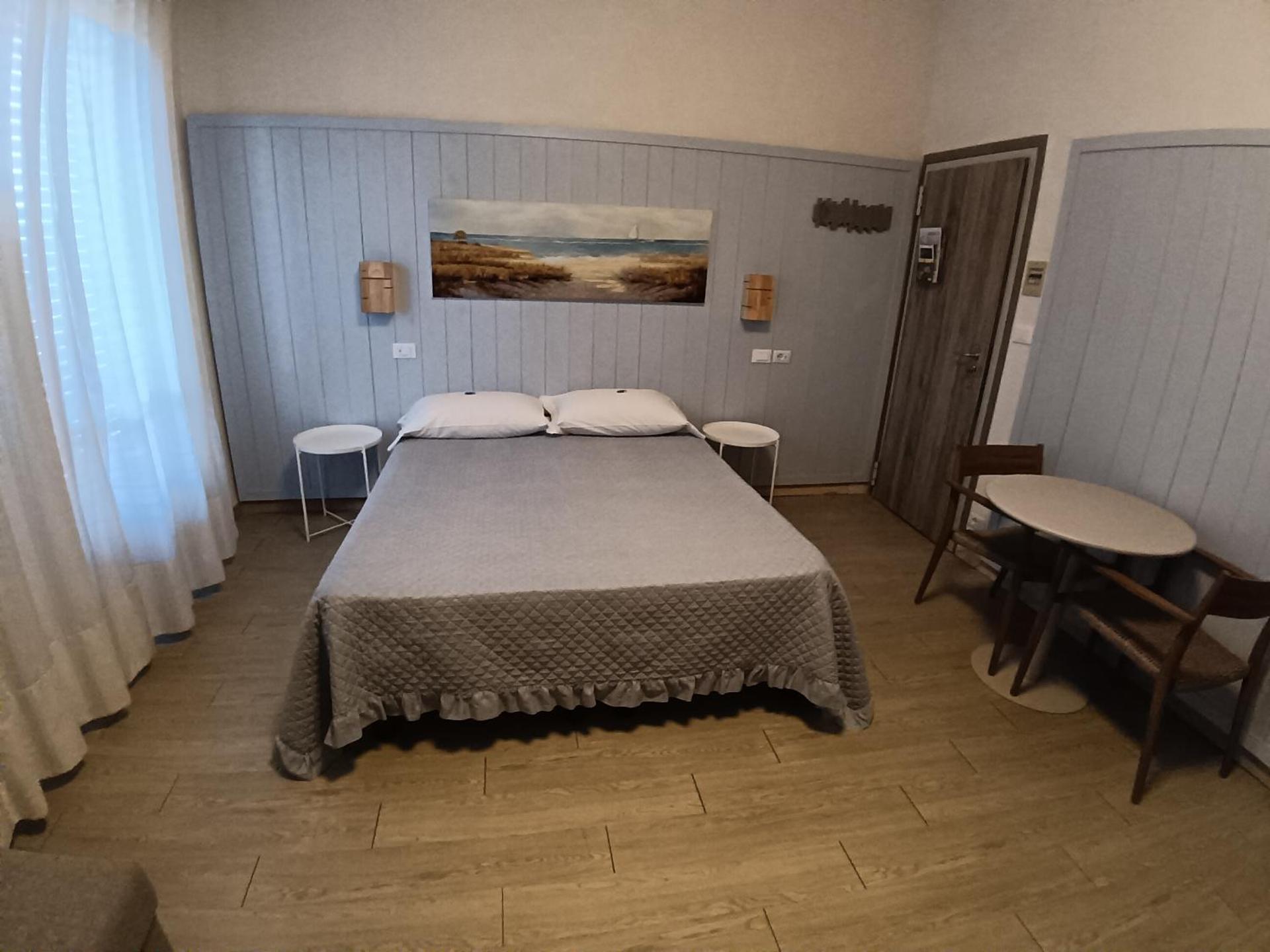 Euro Hotel - Photo 3