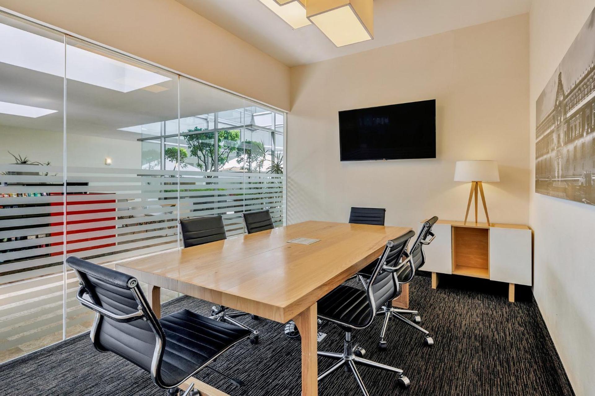 Fiesta Inn Centro Historico - Photo 33