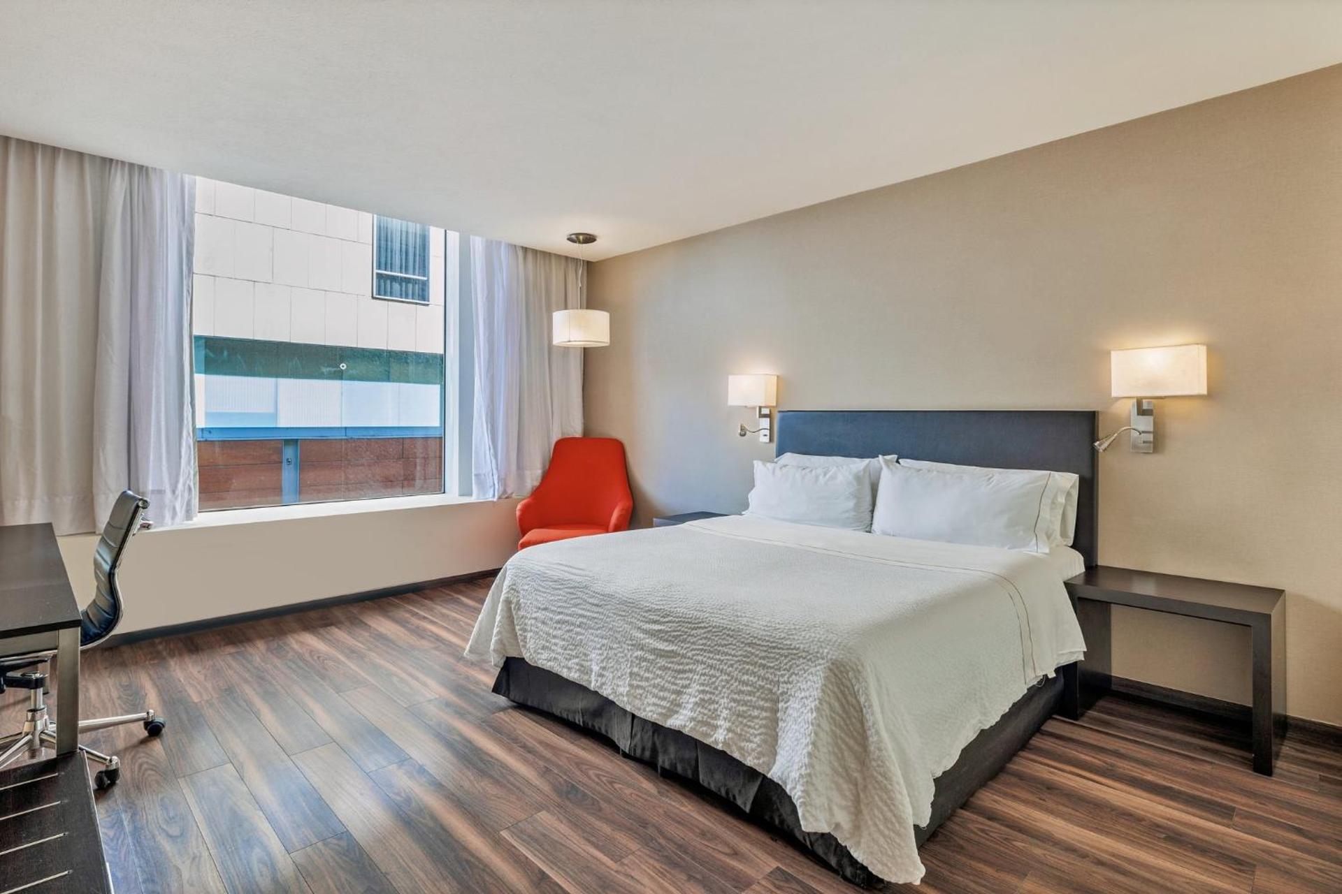 Fiesta Inn Centro Historico - Photo 10