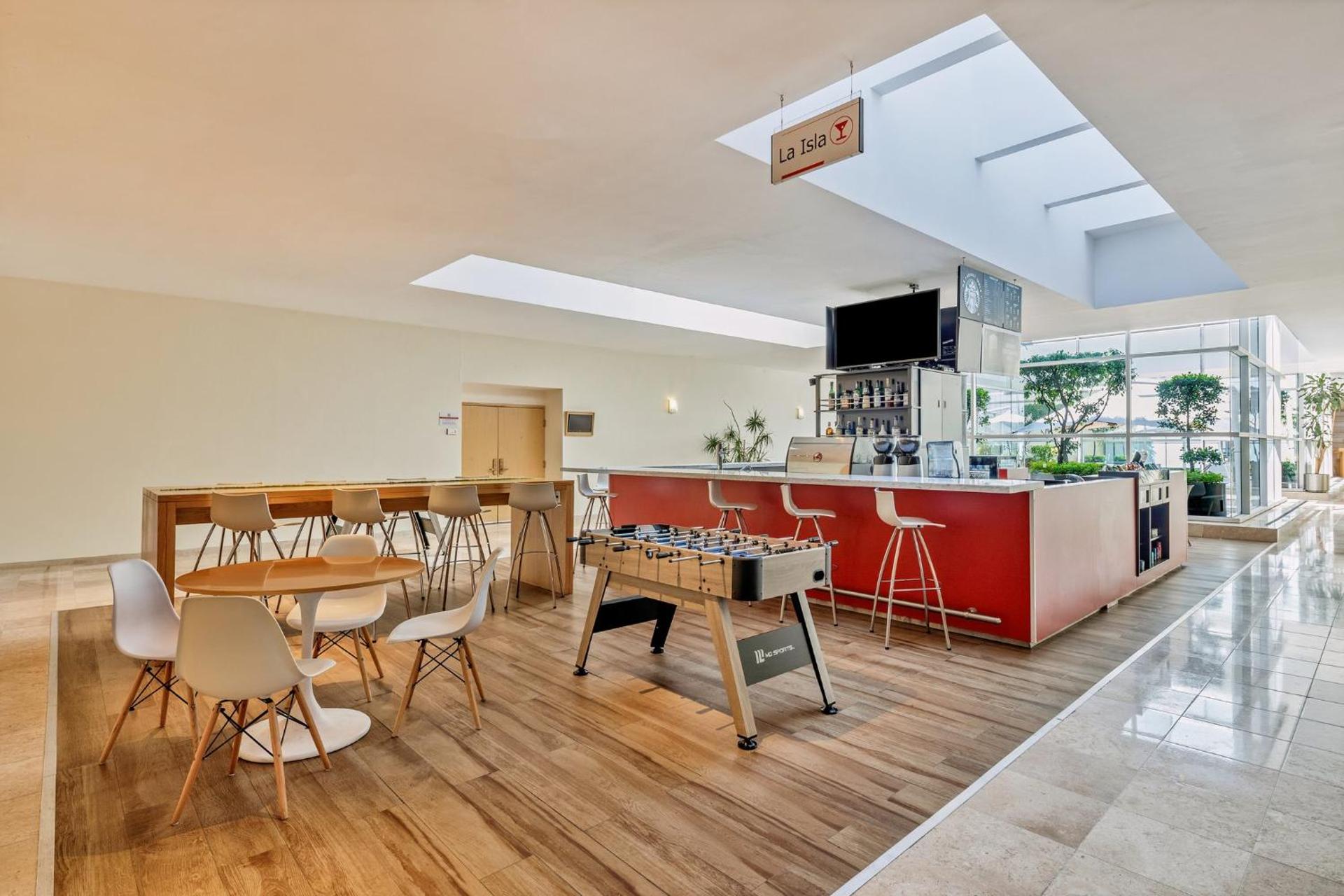 Fiesta Inn Centro Historico - Photo 27