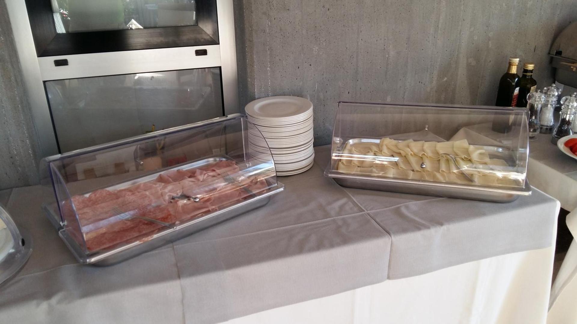 Hotel Santiago - Photo 16