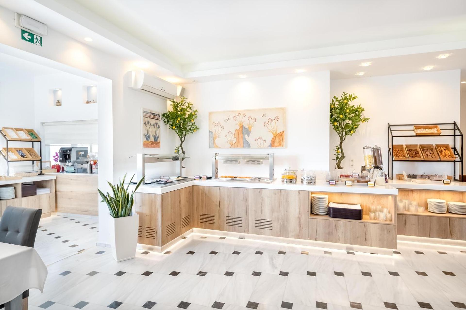 Hotel Mathios - Photo 106