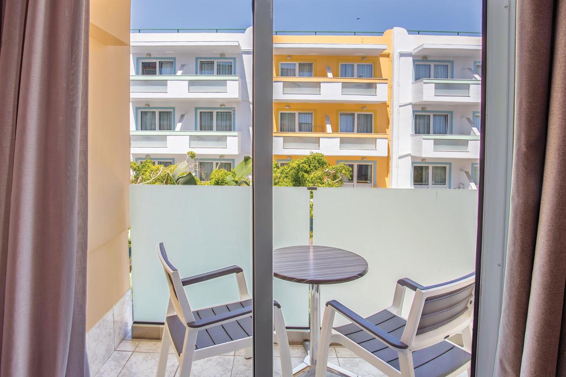 Kosta Palace - Photo 36