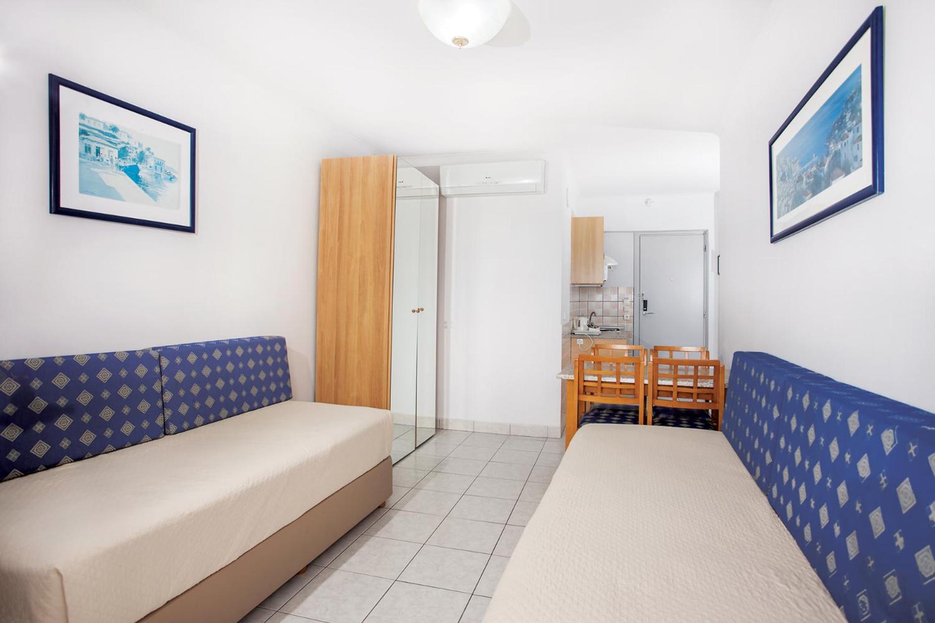 Kosta Palace - Photo 4