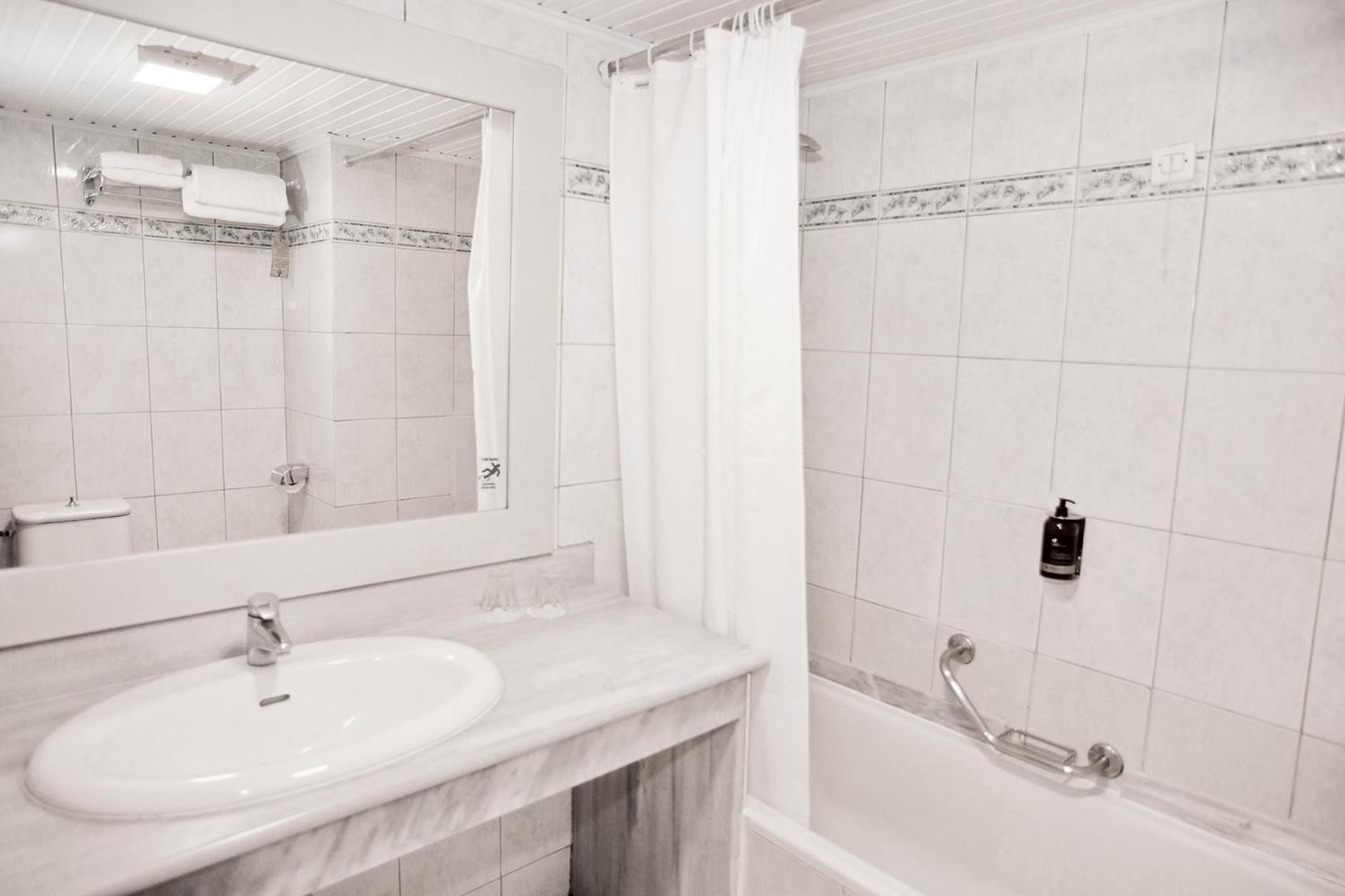 Kosta Palace - Photo 2