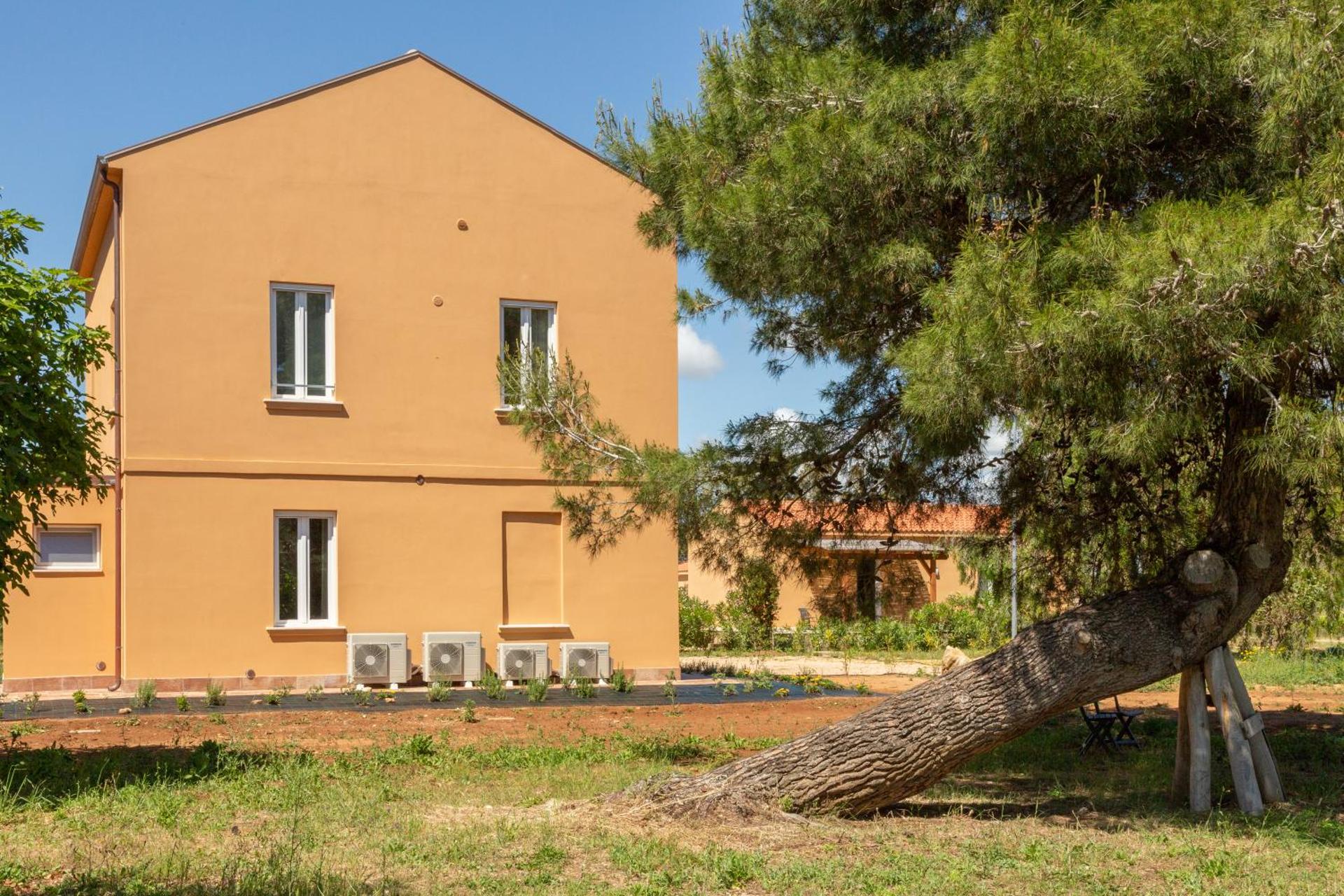 Alghero Airport Bedrooms - Photo 9