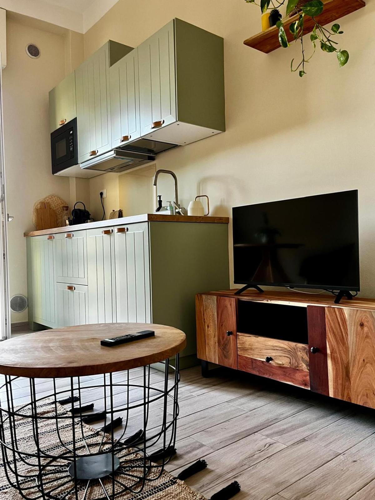 Tropical Cocoon in Monza - Photo 10