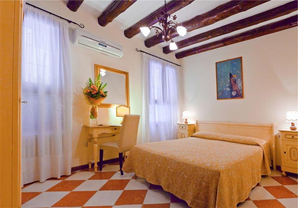 Hotel Henry Venice - Photo 3