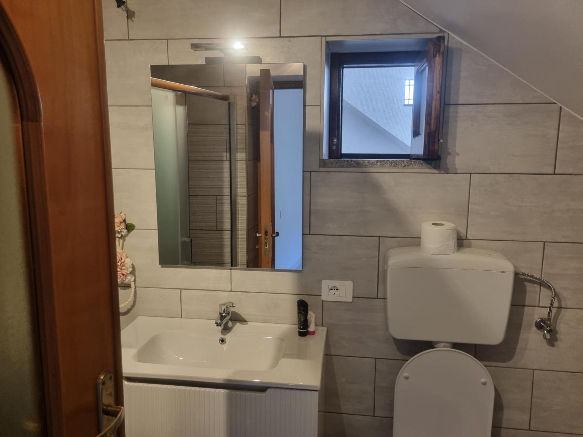 Giordano Rooms Amalfi Coast - Photo 9