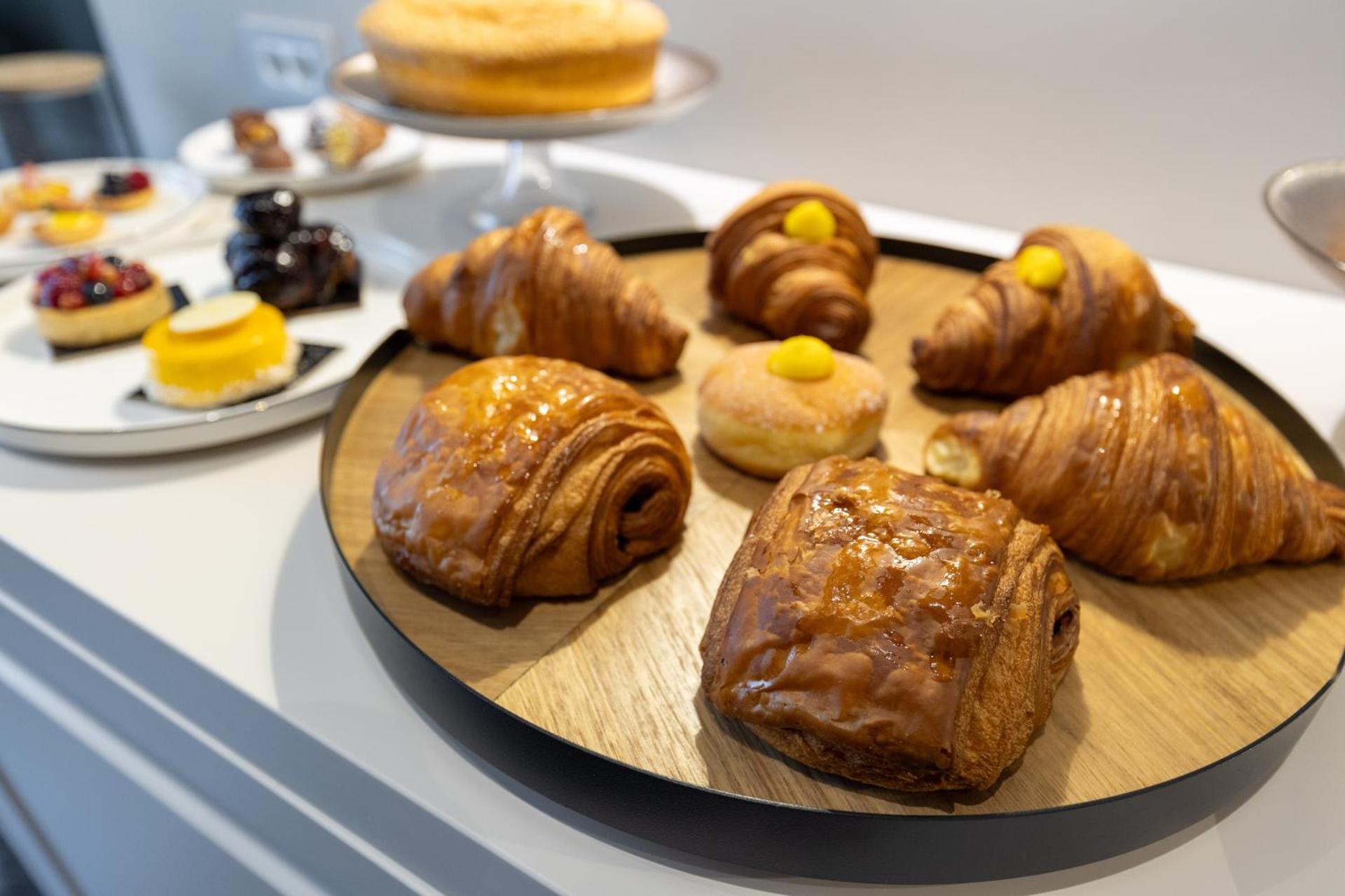 FOUR Suites Pantheon - Photo 5