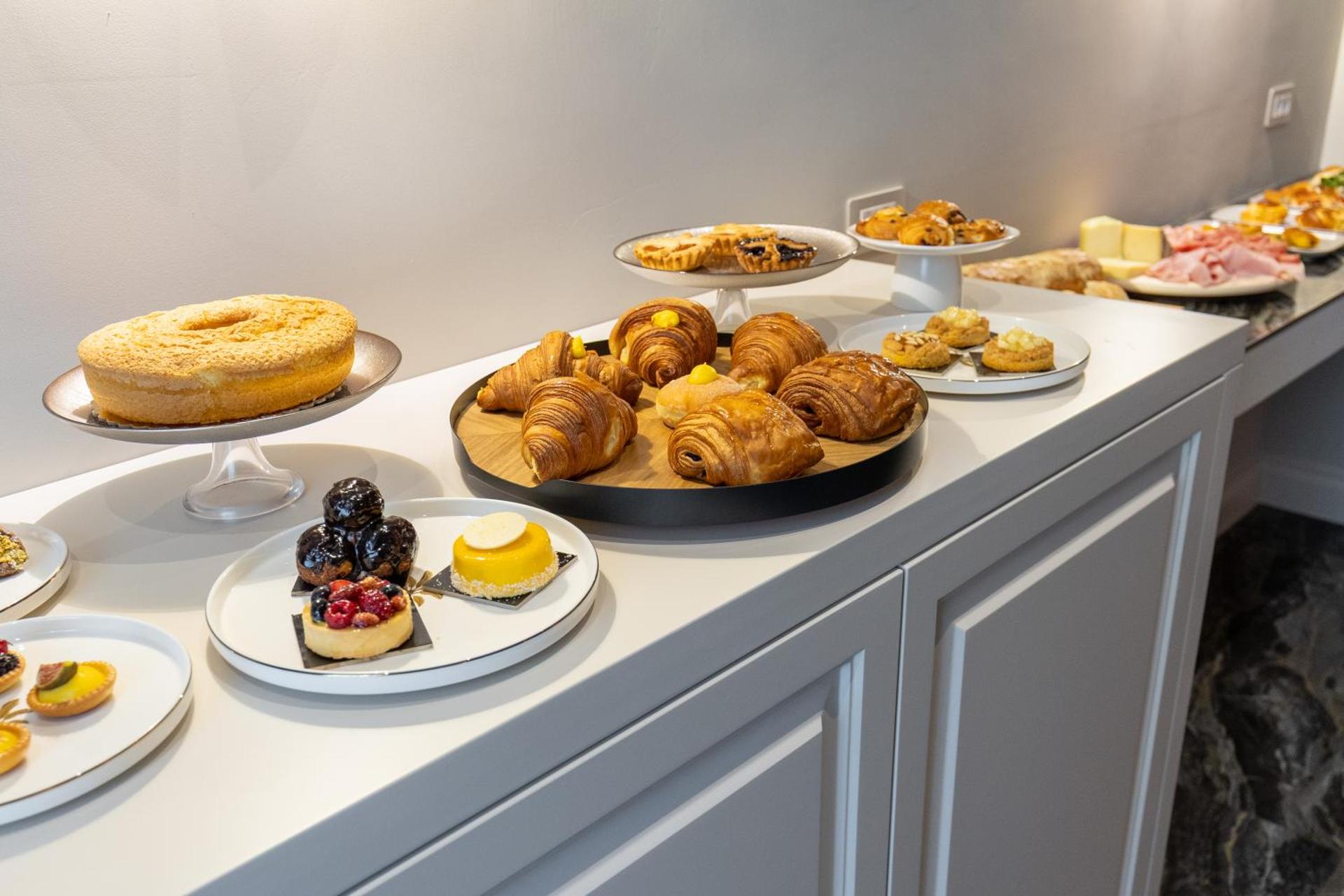 FOUR Suites Pantheon - Photo 19