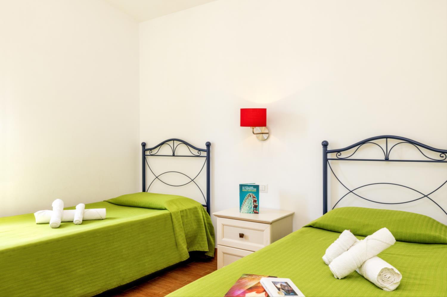 Semi detached Villa Country - Photo 13