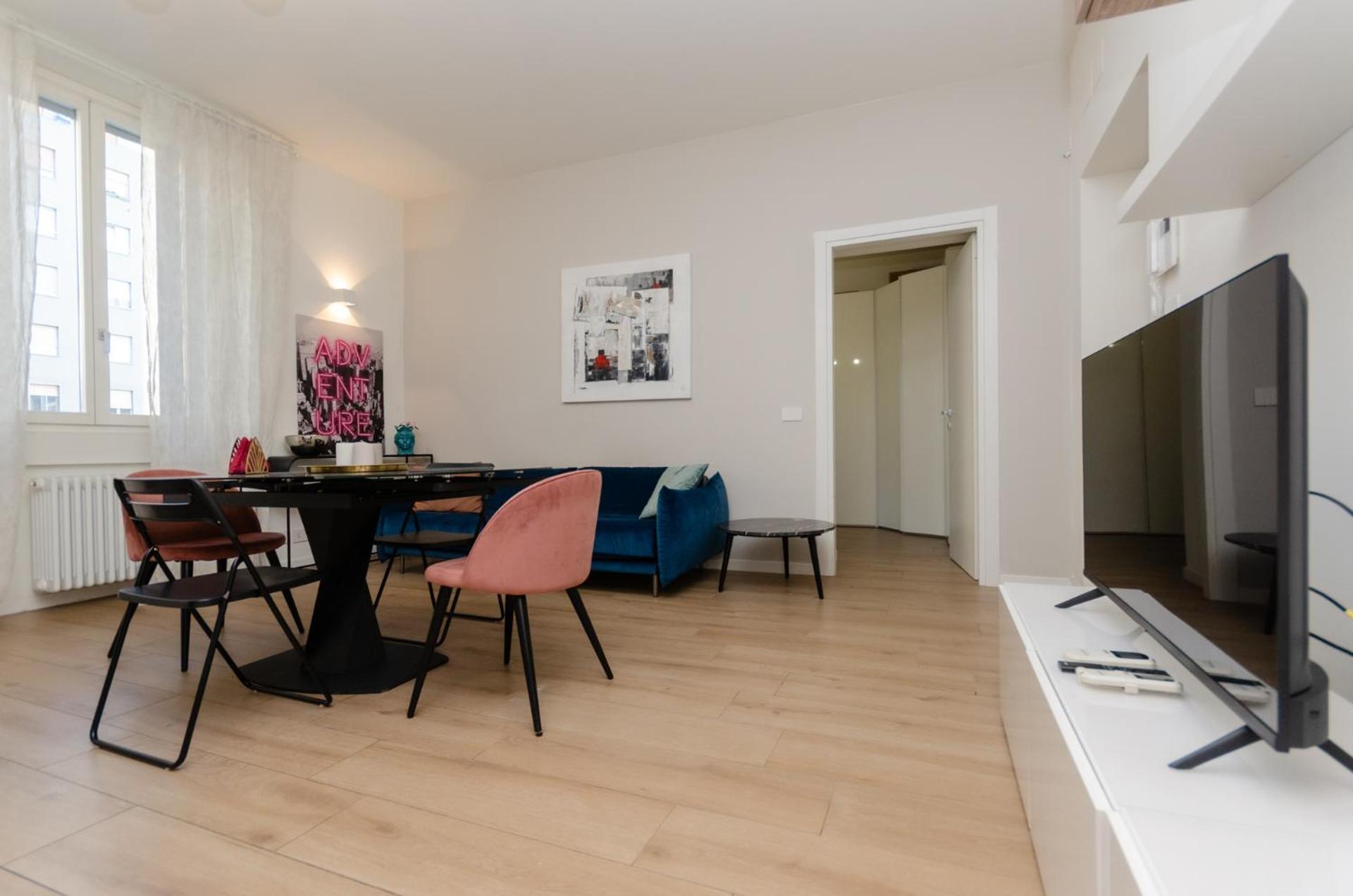 VivimiHome Modern Central Flat Bosco Verticale