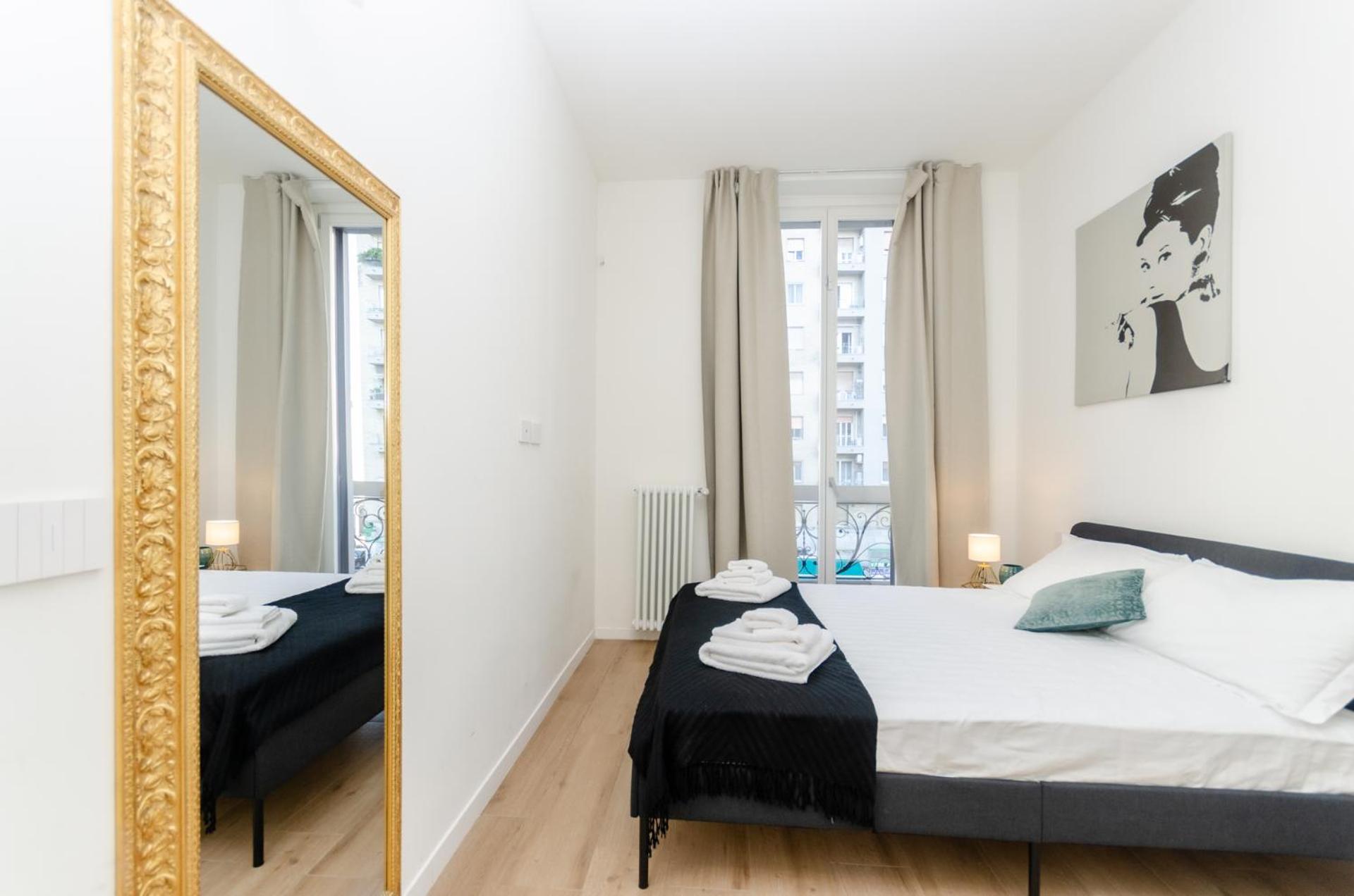 VivimiHome Modern Central Flat Bosco Verticale - Photo 2