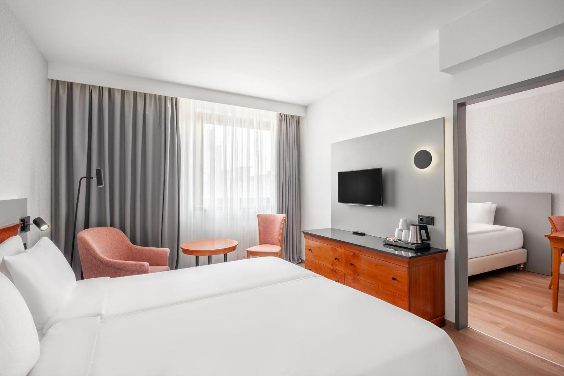 Danubius Hotel Hungaria City Center - Photo 57