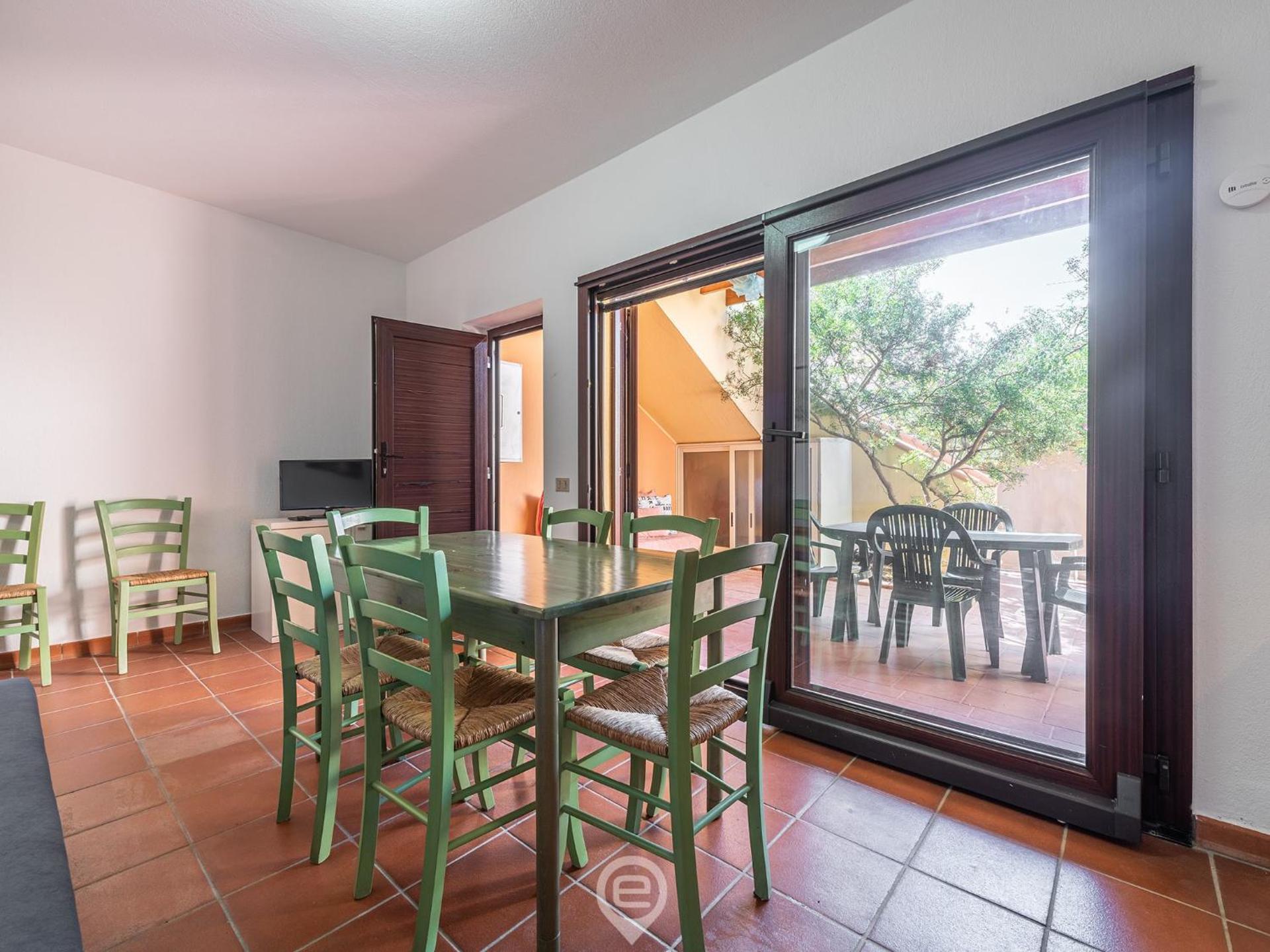 Coastal Apartments - Comfort - Photo 19