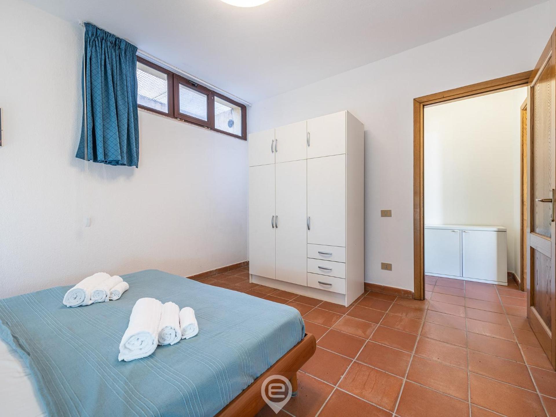 Coastal Apartments - Comfort - Photo 14