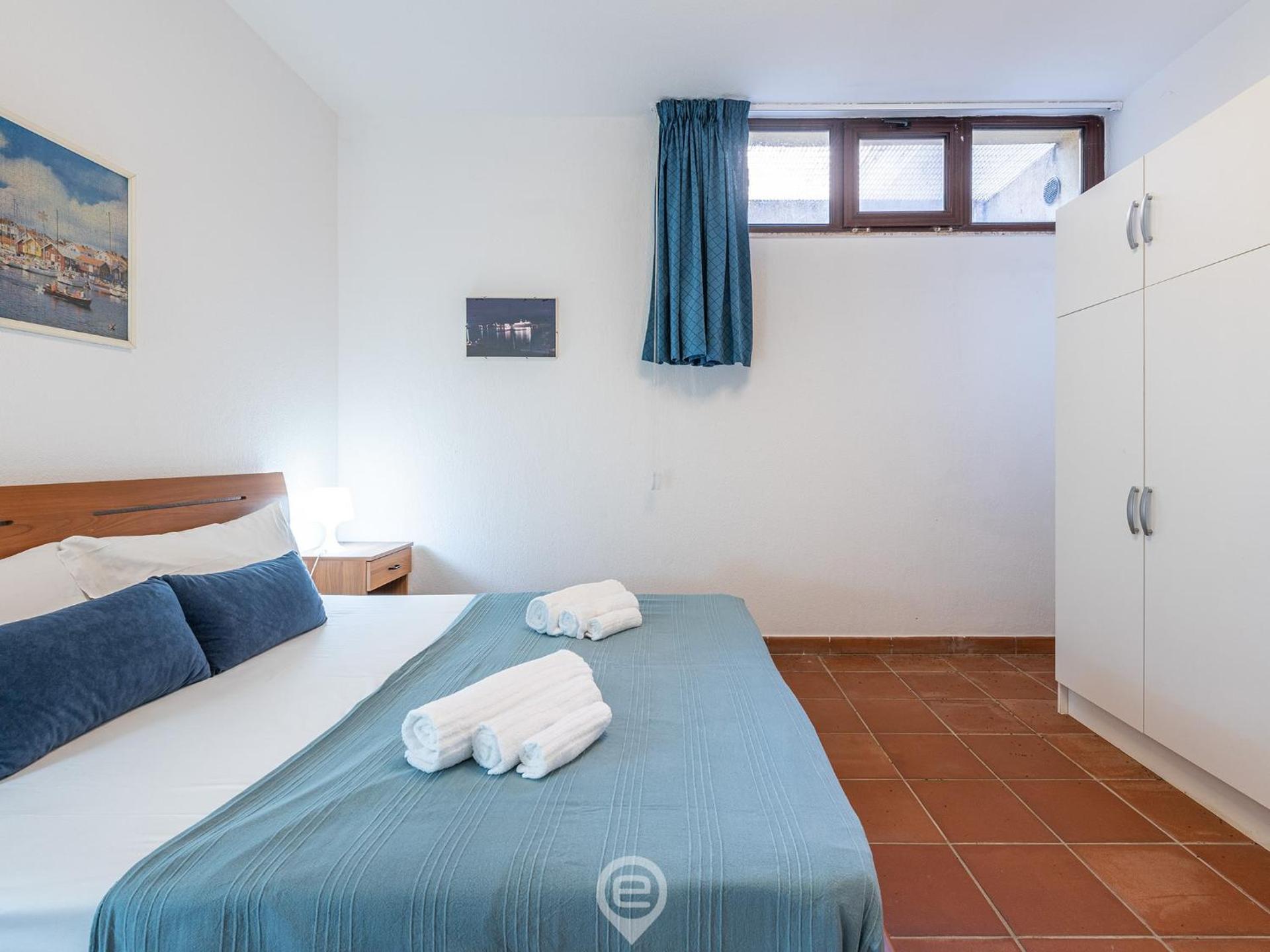 Coastal Apartments - Comfort - Photo 15