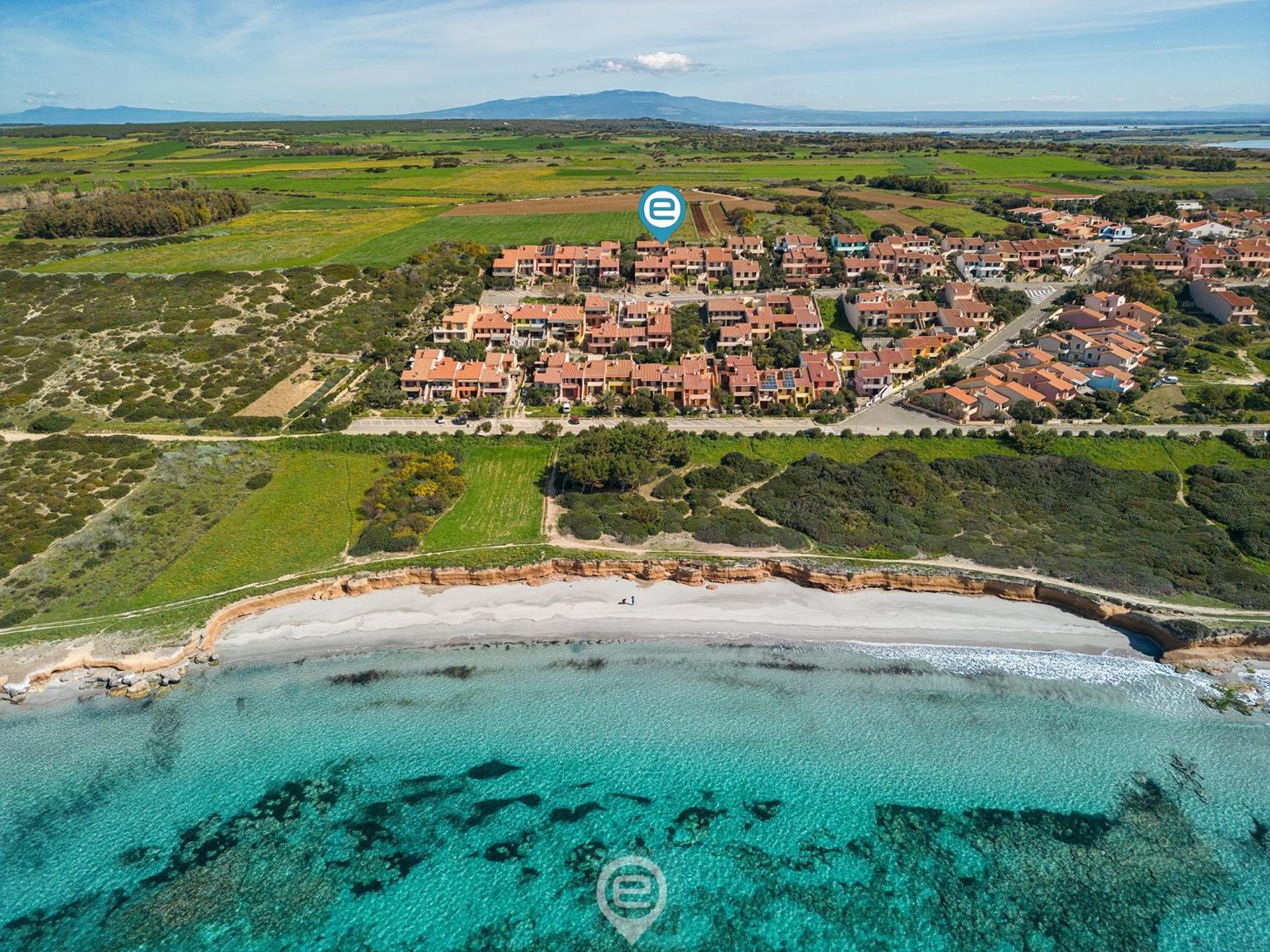 Coastal Apartments - Comfort - Photo 3