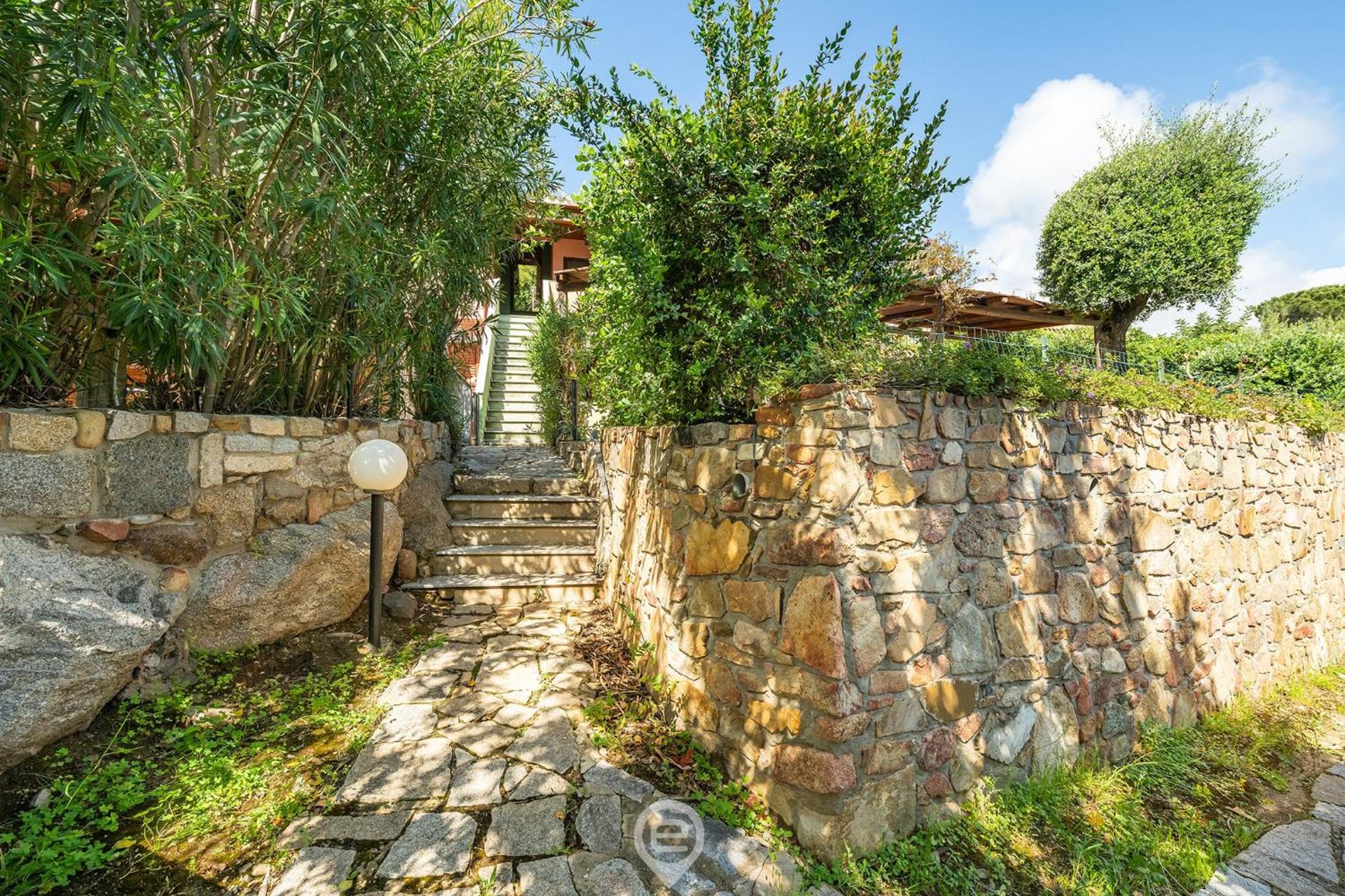 Alessandra Garden Hideaway - Photo 5