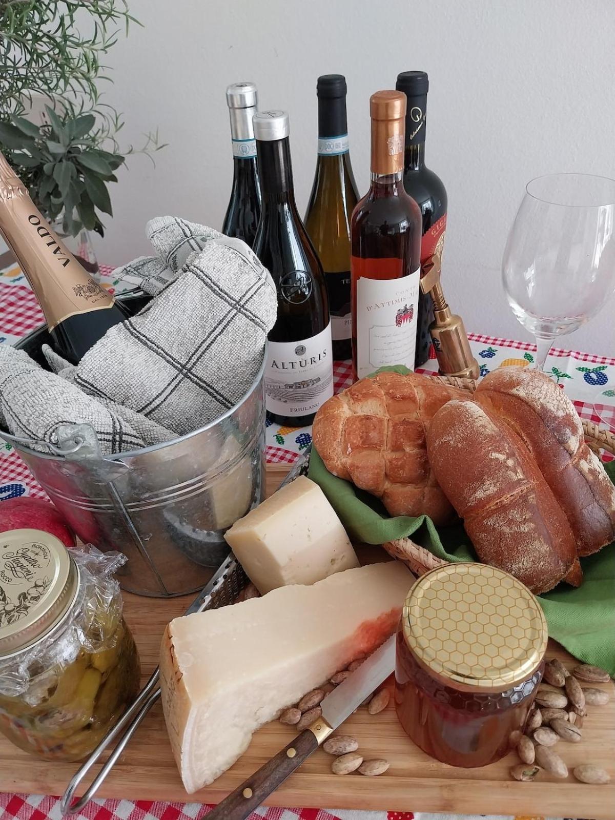 Family House on private courtyard in Fanna - Photo 49