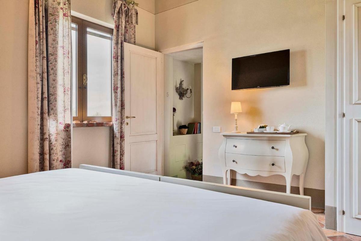 Cantagrillo - Spacious Villa & Private Pool - Photo 43