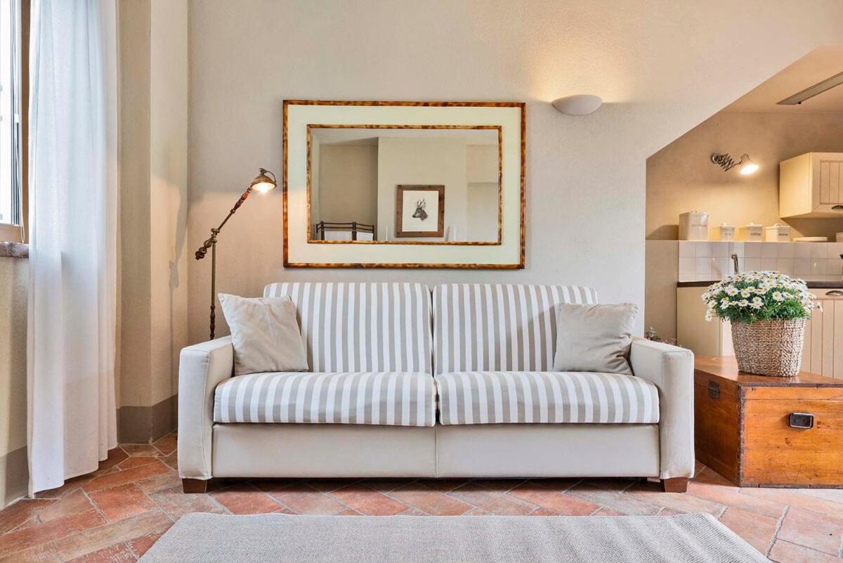 Cantagrillo - Spacious Villa & Private Pool - Photo 33