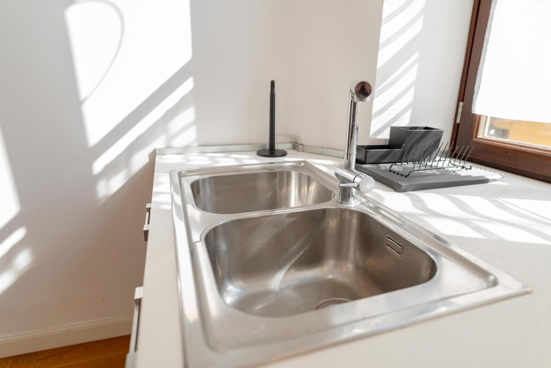 The great window by Toh Solution - Photo 64