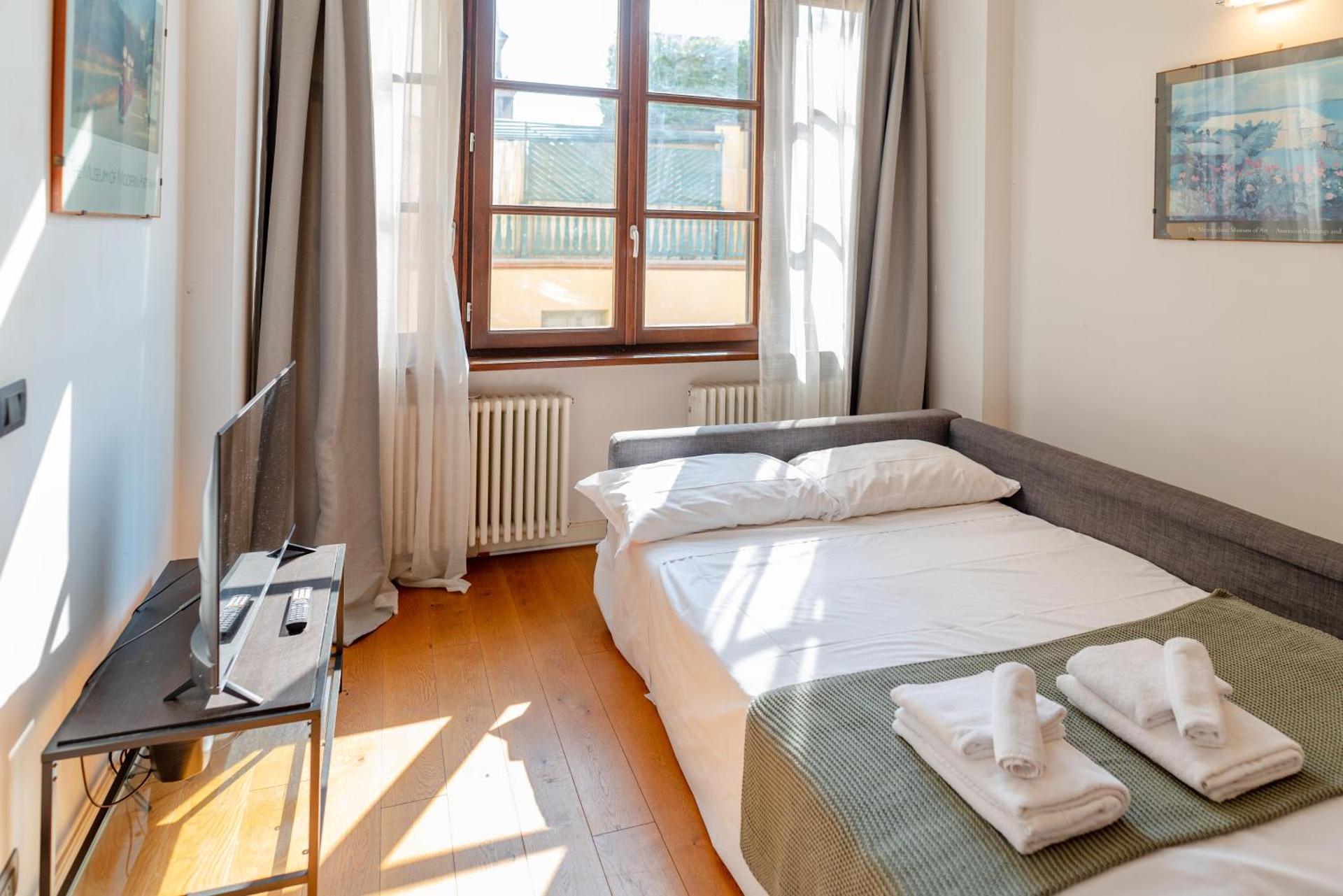 The great window by Toh Solution - Photo 68