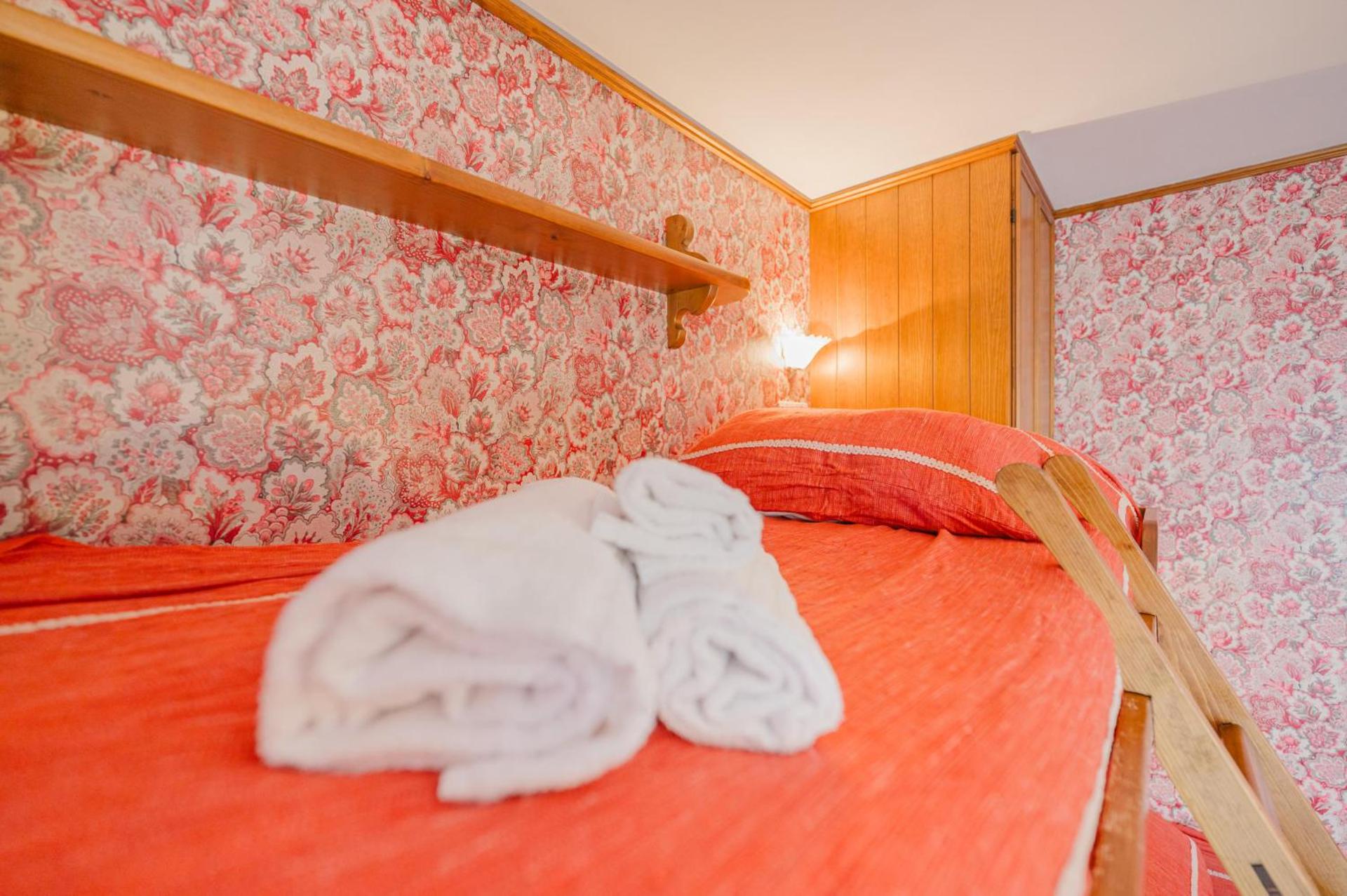 Casa Verocai - Mountain View Terrace & Parking - Photo 13