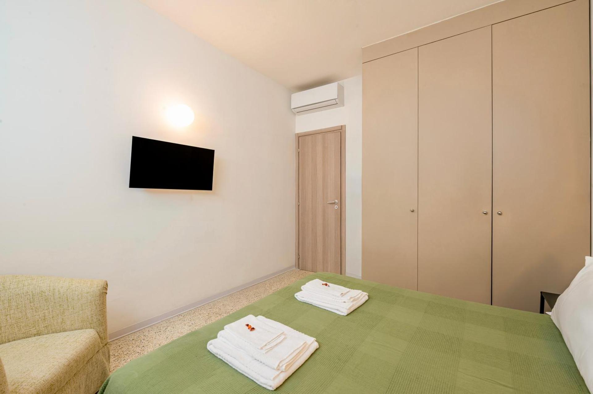 Spacious Apartment Navigli - Photo 10