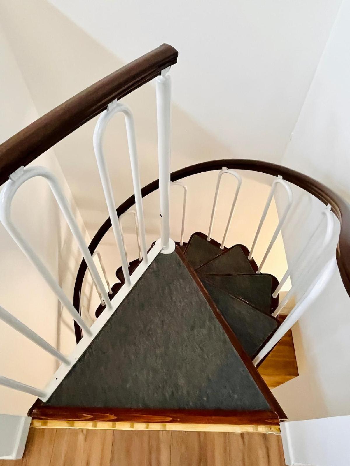 Appartamento su due piani vicino al Policlinico - Photo 2