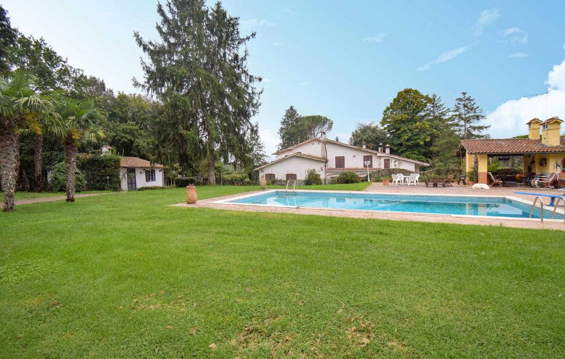 Nice Home In Sutri With Wifi