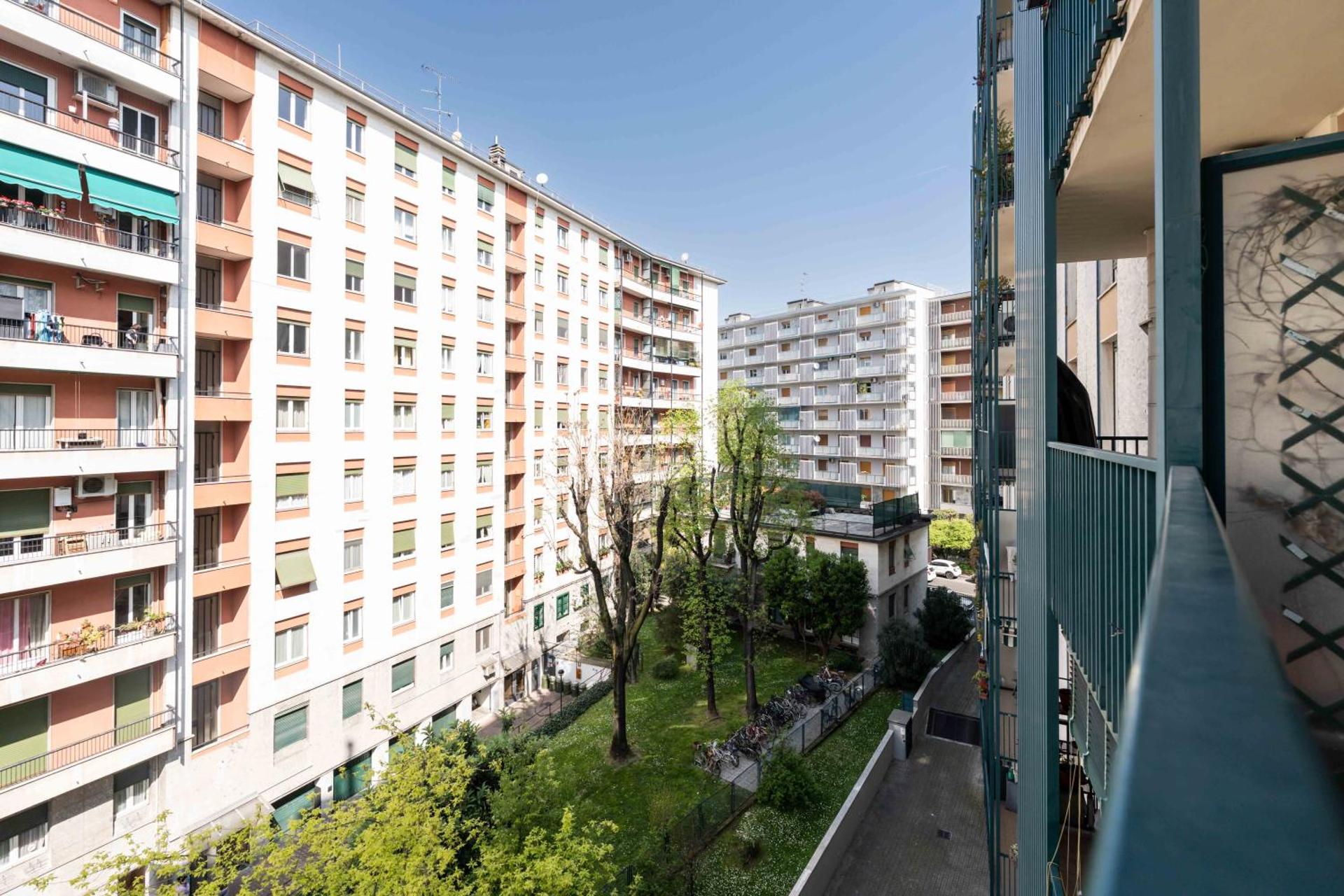 Isabel House - Photo 9