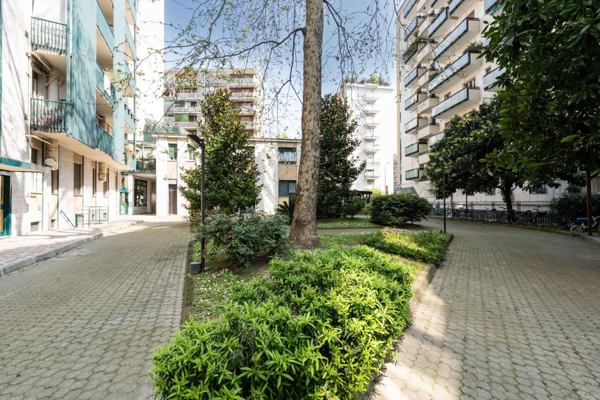 Isabel House - Photo 8