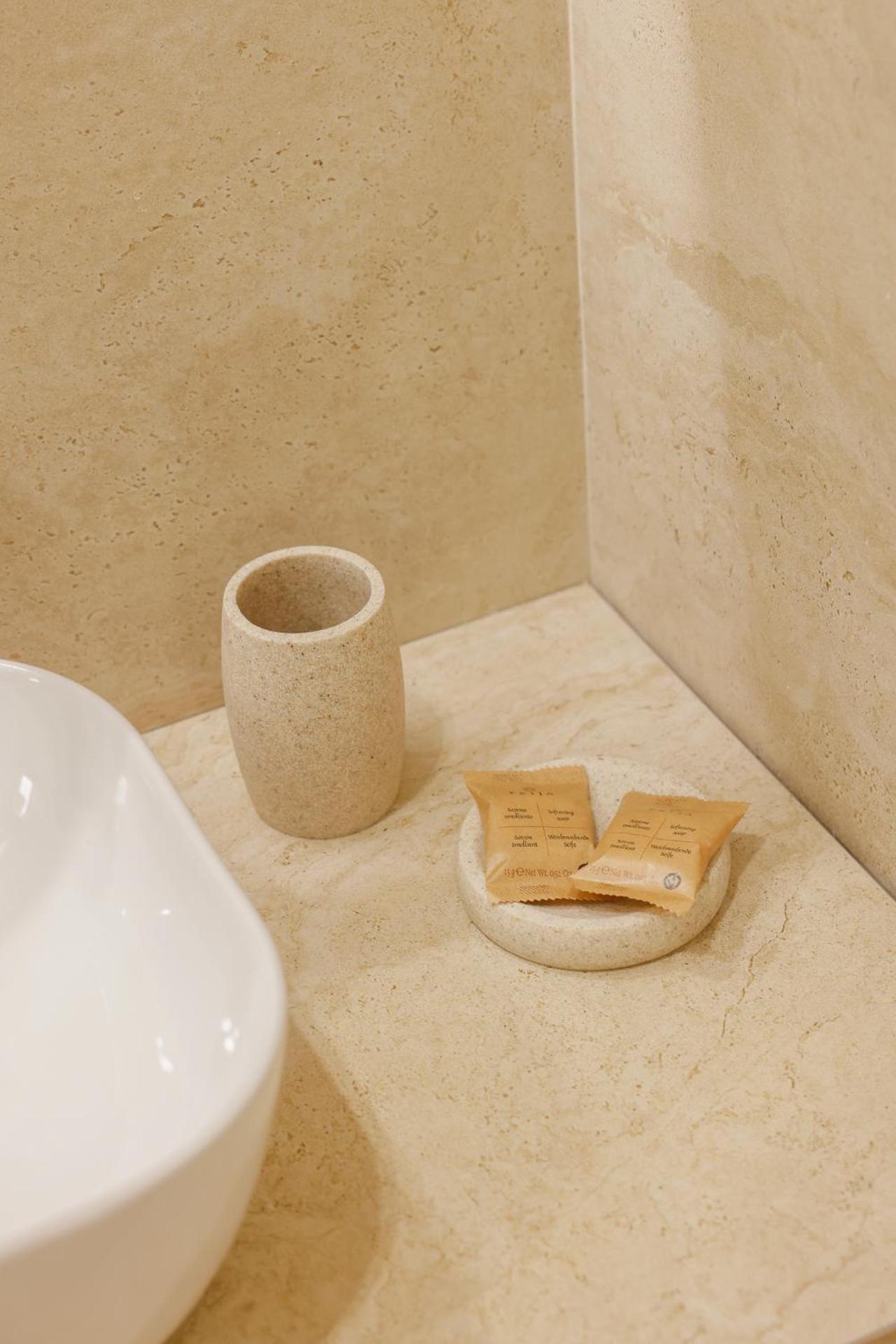 SOFIA Suites & Rooms - Photo 14