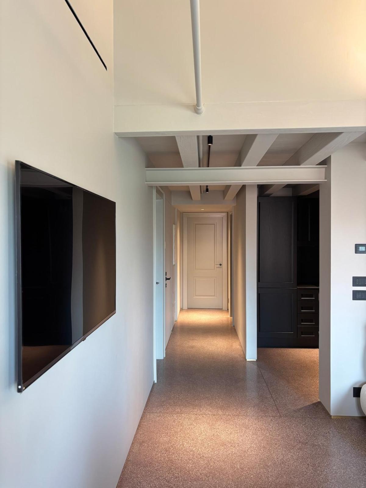 The Lotus Flower Stylish Renovated Apt in Venice - Photo 19