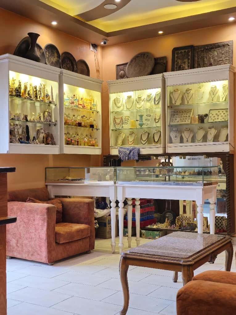 The Great Golden Pyramid - Photo 74