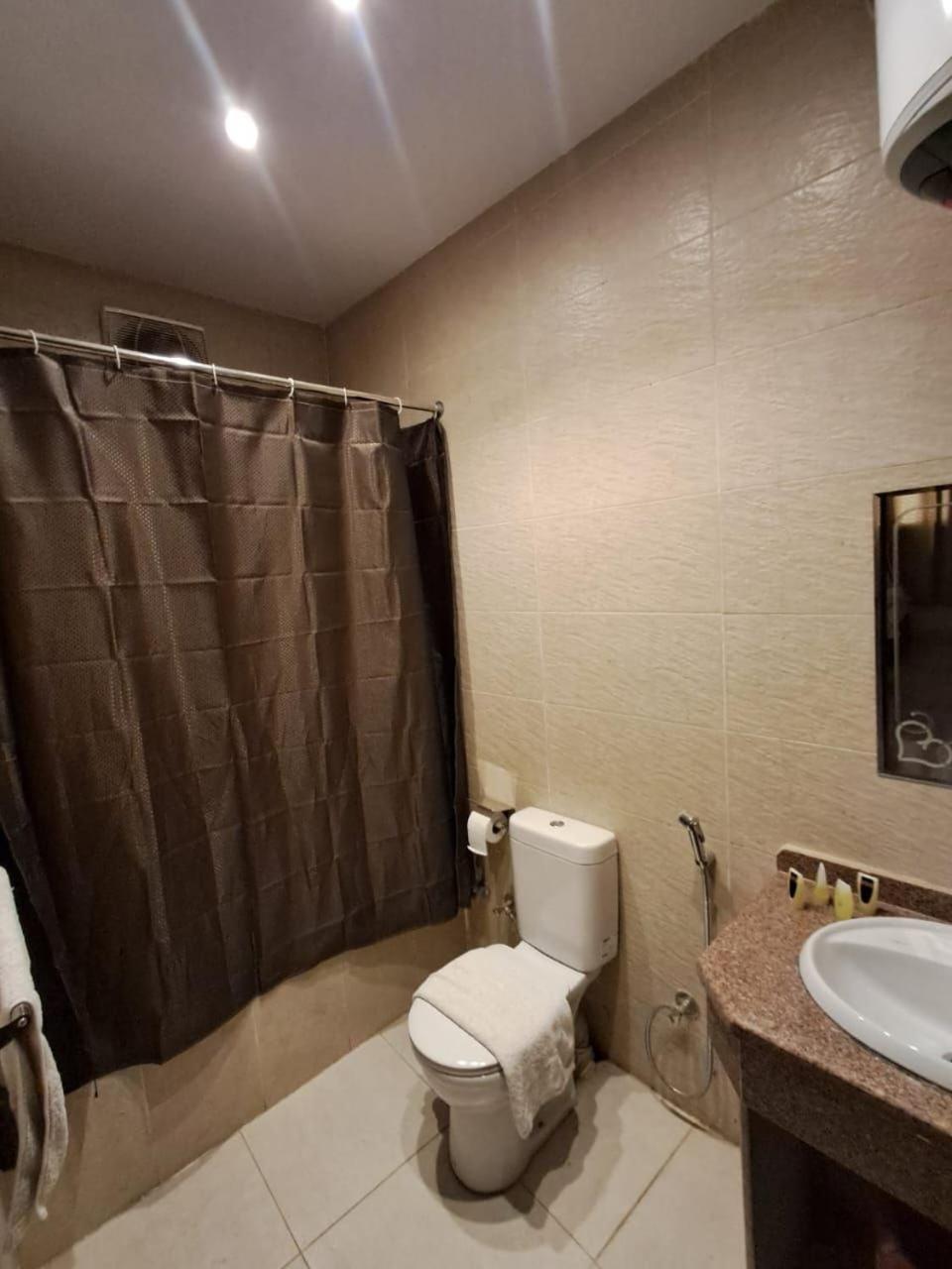 The Great Golden Pyramid - Photo 112