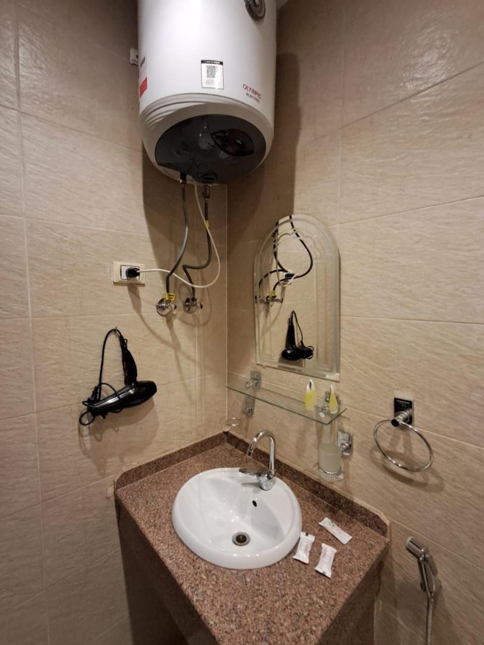 The Great Golden Pyramid - Photo 120