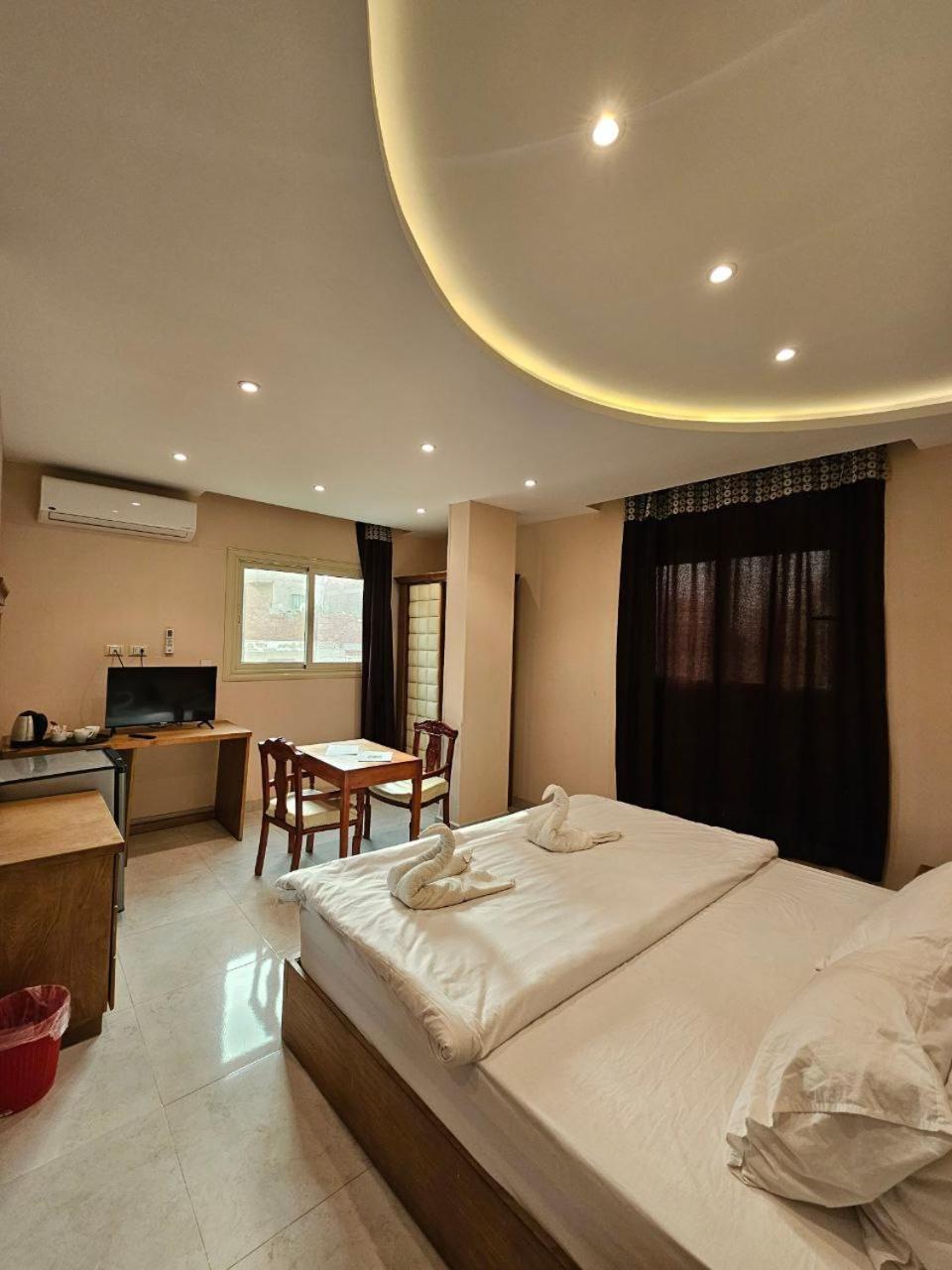 The Great Golden Pyramid - Photo 69