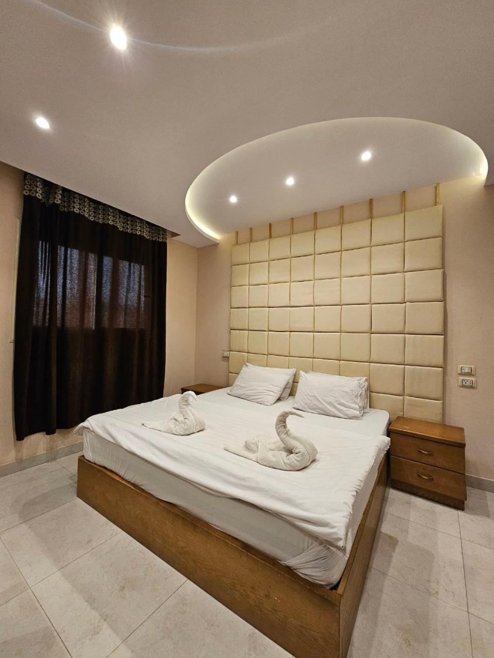 The Great Golden Pyramid - Photo 66