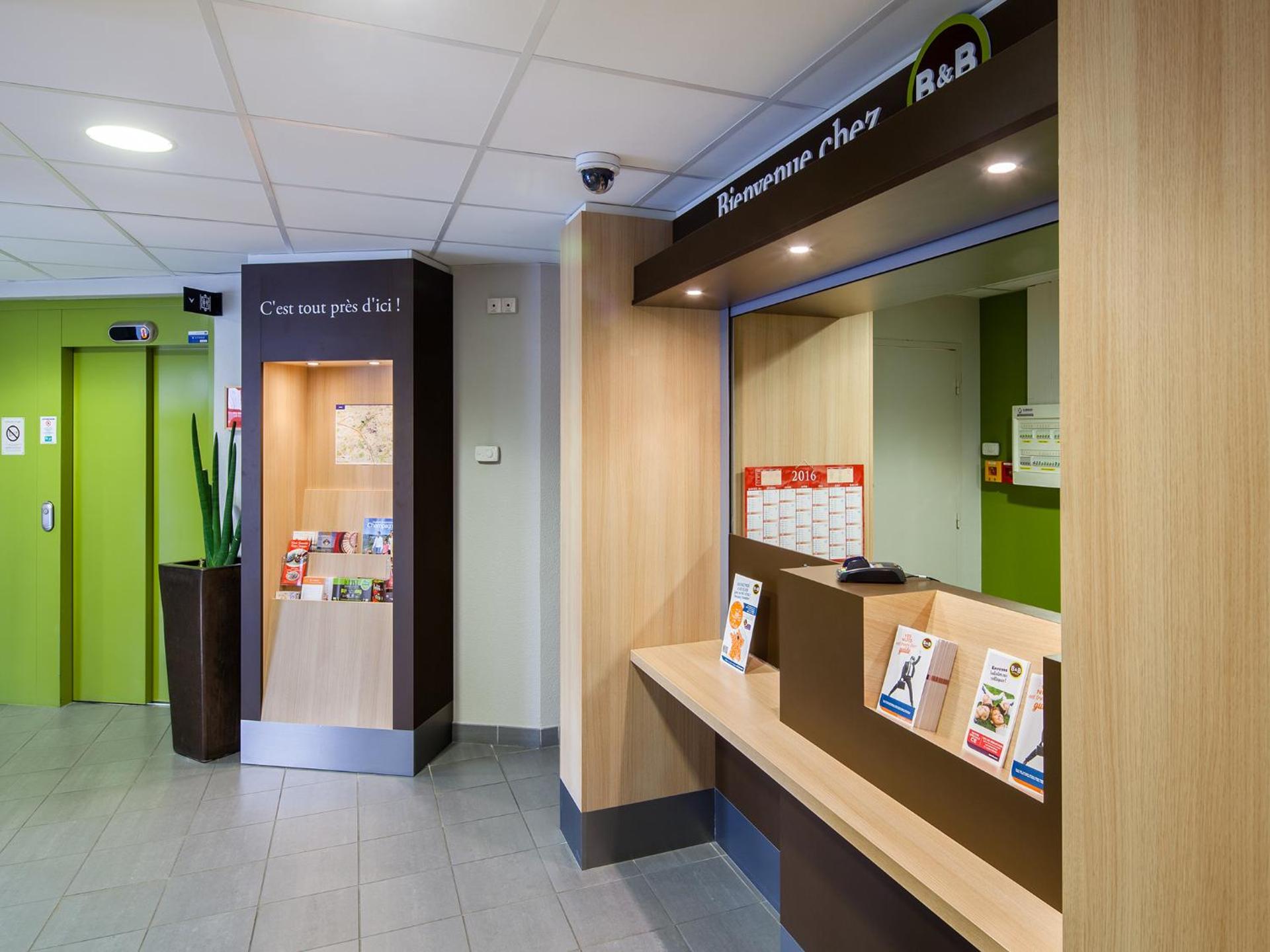 B&B HOTEL Montpellier Centre Le Millénaire - Photo 7