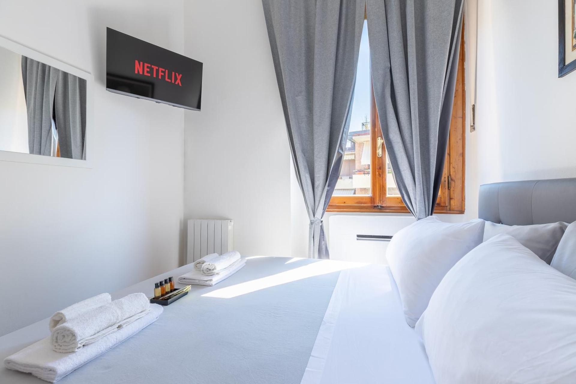 Porta Romana-Boboli -Florentine Charm Free-Wifi - Photo 13